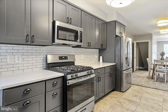 2428 MCCULLOH ST, Baltimore, MD 21217
