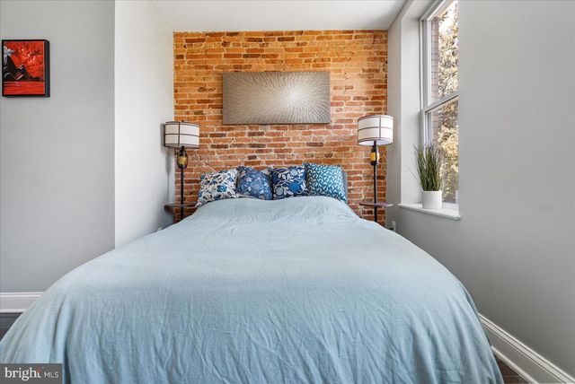 2428 MCCULLOH ST, Baltimore, MD 21217