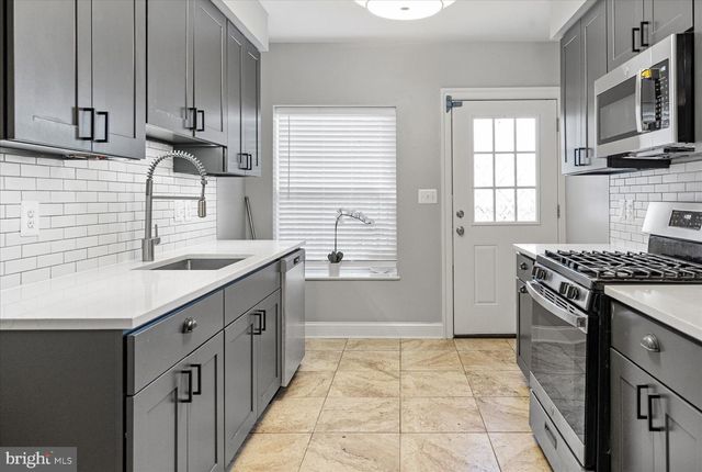 2428 MCCULLOH ST, Baltimore, MD 21217