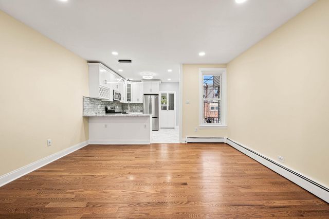 4841 D ST, Philadelphia, PA 19120