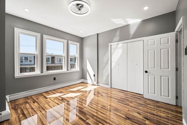 4841 D ST, Philadelphia, PA 19120