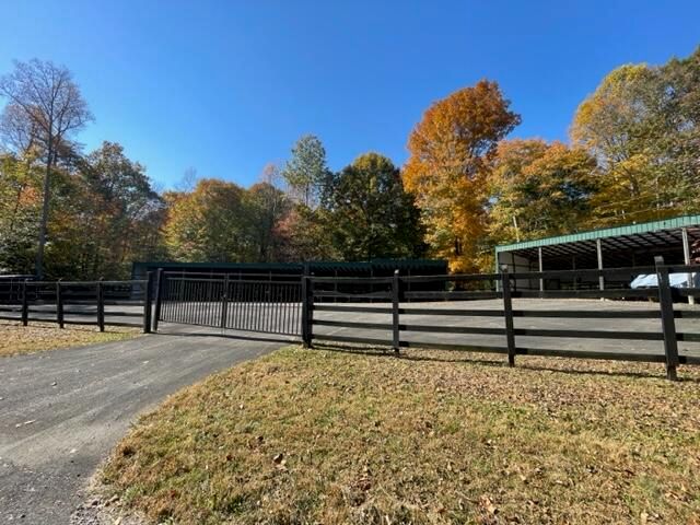 19 Five Points Drive, Russell Springs, KY 42642