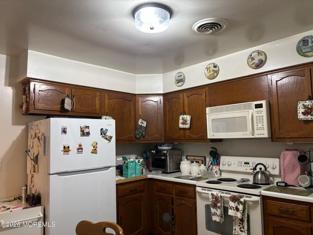 5B Monticello Drive B, Whiting, NJ 08759