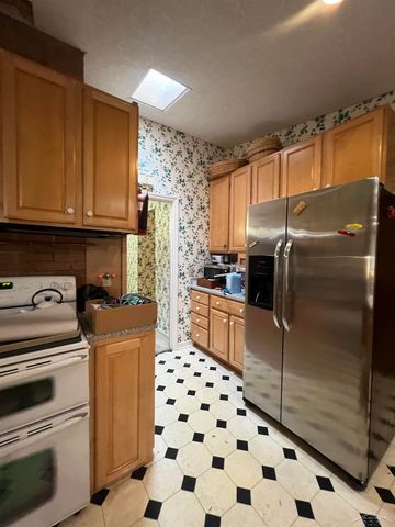 2025 Carman Drive, Saginaw, MI 48602