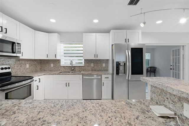 309 SE 3rd Terrace, Deerfield Beach, FL 33441