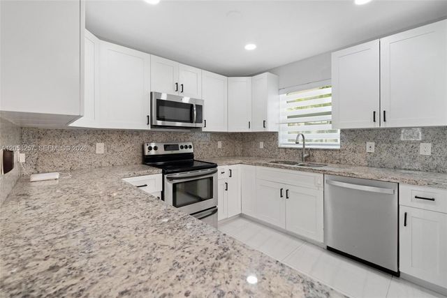 309 SE 3rd Terrace, Deerfield Beach, FL 33441