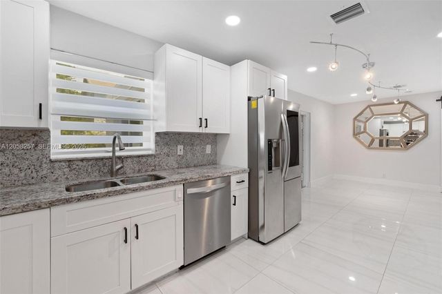 309 SE 3rd Terrace, Deerfield Beach, FL 33441