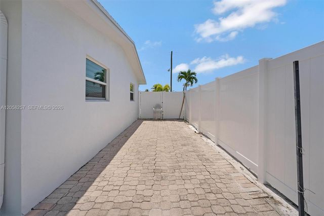 309 SE 3rd Terrace, Deerfield Beach, FL 33441