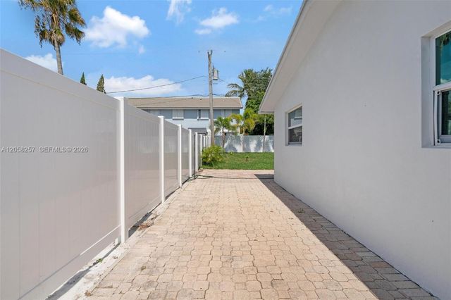 309 SE 3rd Terrace, Deerfield Beach, FL 33441