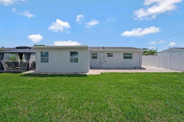 309 SE 3rd Terrace, Deerfield Beach, FL 33441