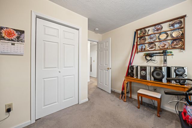 257 Holly Lane, Paris, KY 40361