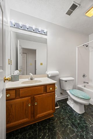 257 Holly Lane, Paris, KY 40361