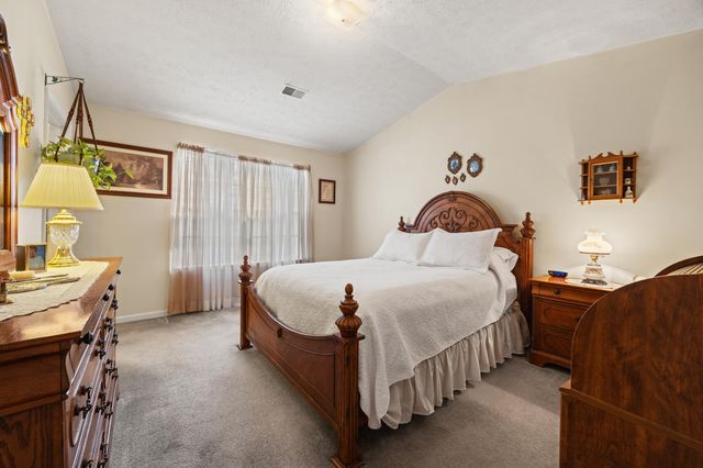 257 Holly Lane, Paris, KY 40361