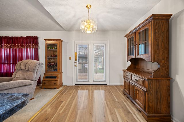 257 Holly Lane, Paris, KY 40361