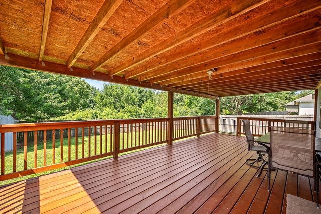 1044 Arrowhead Ridge, Independence, MO 64056