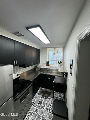 612 Union Street 2, Schenectady, NY 12305