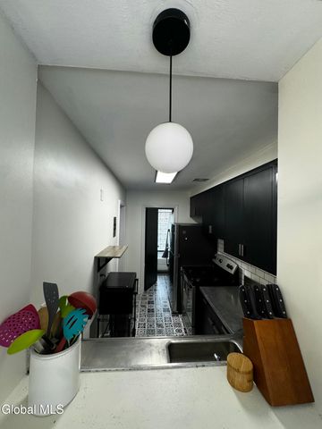 612 Union Street 2, Schenectady, NY 12305