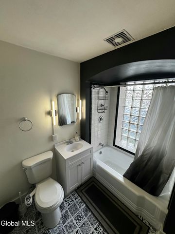 612 Union Street 2, Schenectady, NY 12305