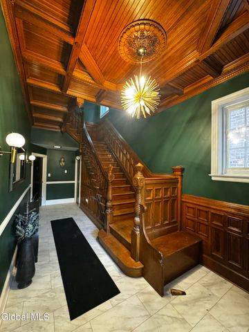 612 Union Street 2, Schenectady, NY 12305