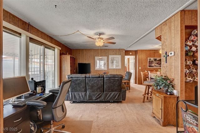 5035 Royal Avenue, Las Vegas, NV 89103