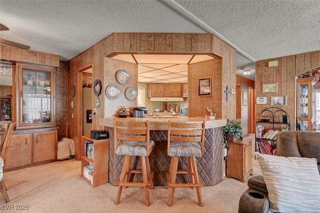 5035 Royal Avenue, Las Vegas, NV 89103