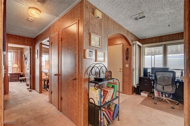 5035 Royal Avenue, Las Vegas, NV 89103