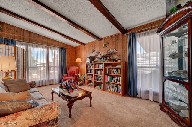 5035 Royal Avenue, Las Vegas, NV 89103