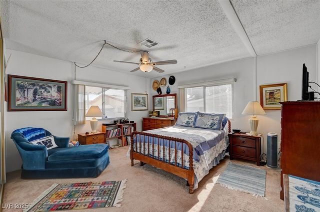 5035 Royal Avenue, Las Vegas, NV 89103