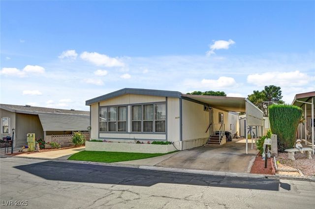 5035 Royal Avenue, Las Vegas, NV 89103