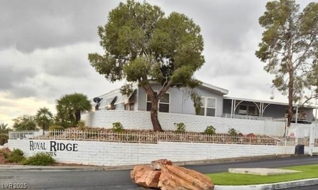 5035 Royal Avenue, Las Vegas, NV 89103