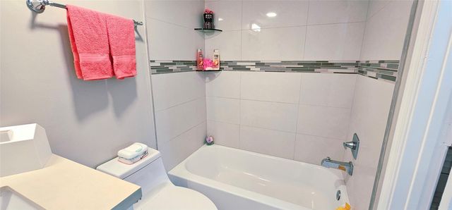 3650 N 56th Avenue 518-5, Hollywood, FL 33021