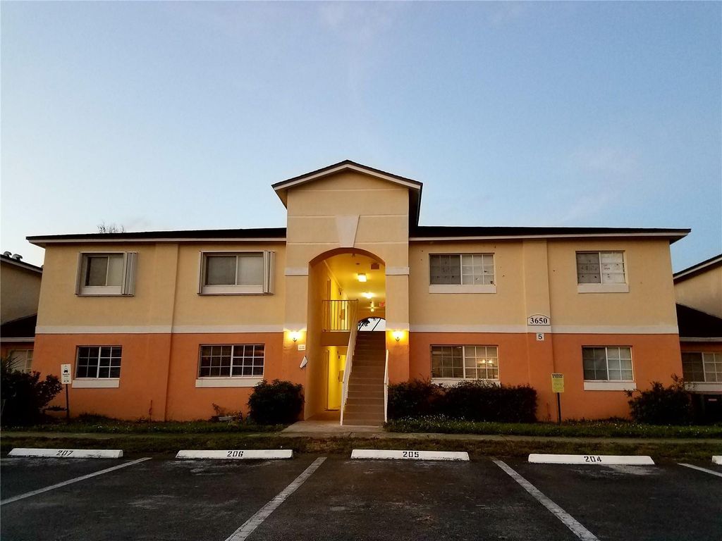 3650 N 56th Avenue 518-5, Hollywood, FL 33021