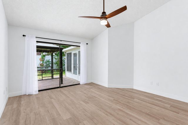 117 Sherwood Drive, Royal Palm Beach, FL 33411