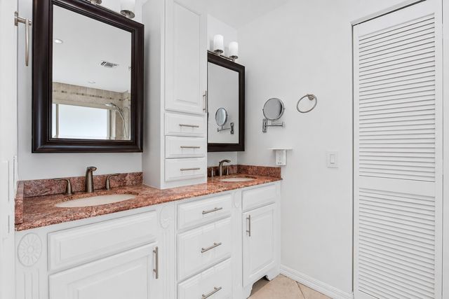 117 Sherwood Drive, Royal Palm Beach, FL 33411