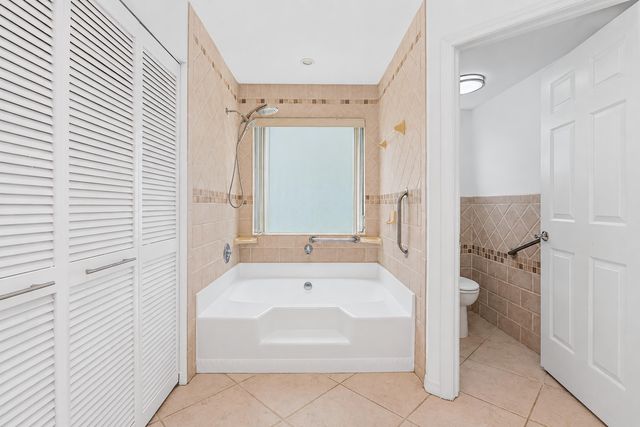 117 Sherwood Drive, Royal Palm Beach, FL 33411