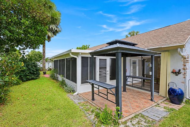 117 Sherwood Drive, Royal Palm Beach, FL 33411