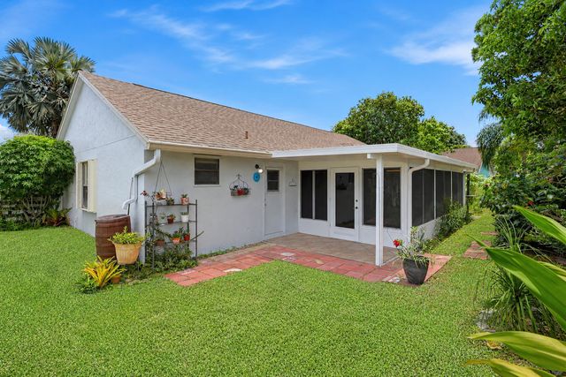 117 Sherwood Drive, Royal Palm Beach, FL 33411