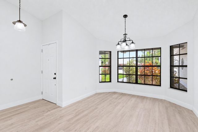 117 Sherwood Drive, Royal Palm Beach, FL 33411