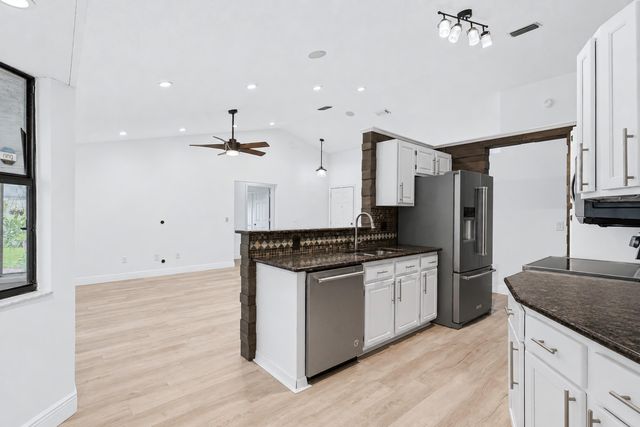 117 Sherwood Drive, Royal Palm Beach, FL 33411