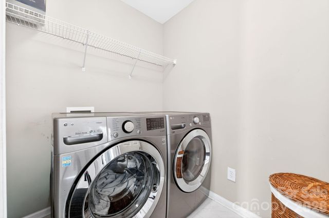 2508 OAKDALE CREEK Lane 17, Charlotte, NC 28216