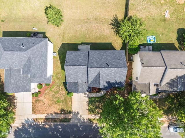 2508 OAKDALE CREEK Lane 17, Charlotte, NC 28216