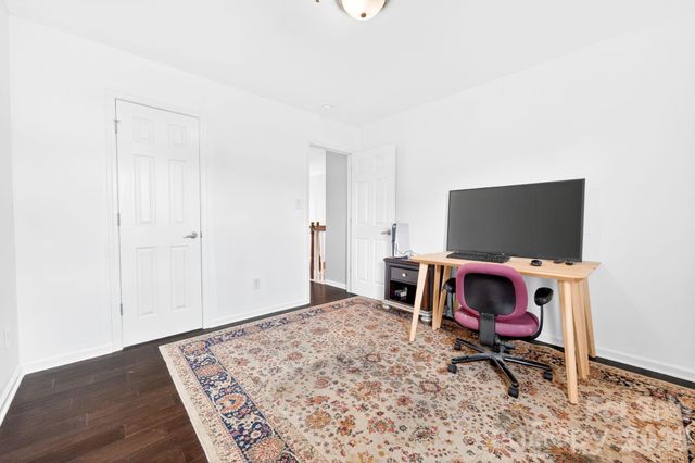 2508 OAKDALE CREEK Lane 17, Charlotte, NC 28216