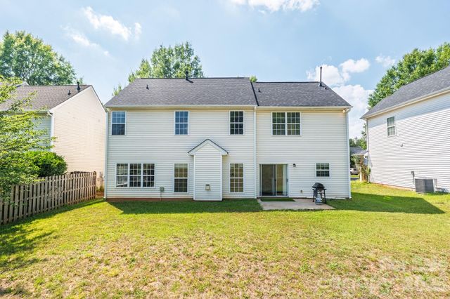 2508 OAKDALE CREEK Lane 17, Charlotte, NC 28216