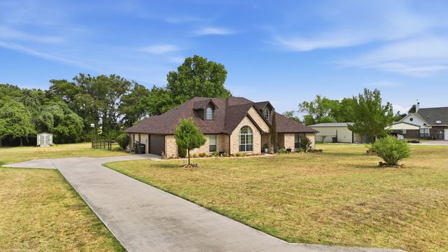 197 Savannah Drive, Weatherford, TX 76087