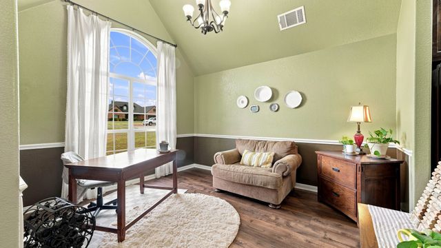 197 Savannah Drive, Weatherford, TX 76087