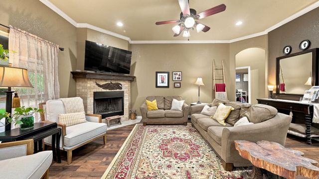 197 Savannah Drive, Weatherford, TX 76087