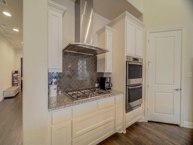7906 Gulfstream Lane, Irving, TX 75063