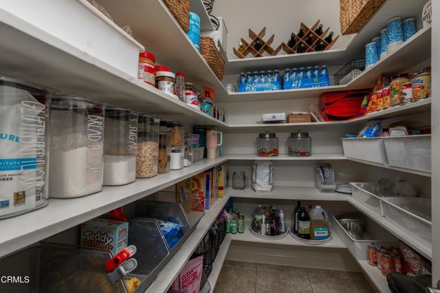 14918 Thunder Valley Road, Bakersfield, CA 93314