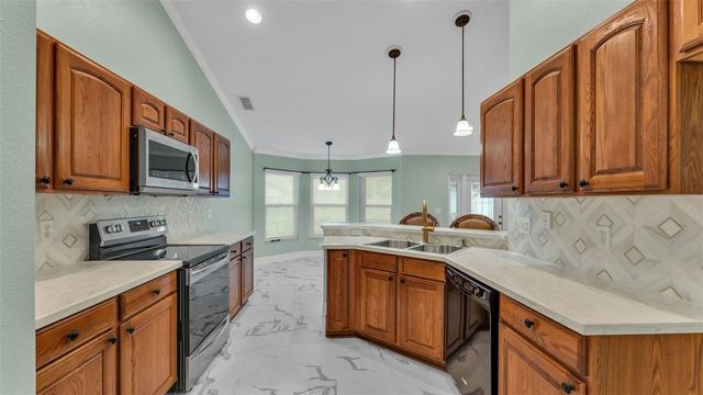 3875 ALAMANDA HILLS PLACE, Lakeland, FL 33813