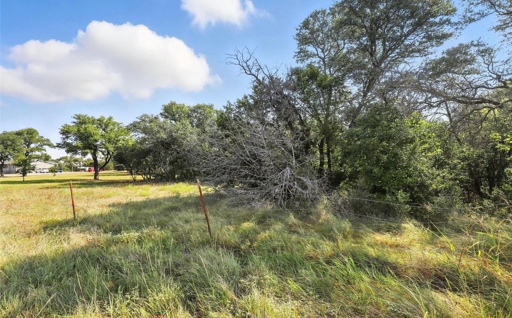 2041 Hudson Court, Alvarado, TX 76009